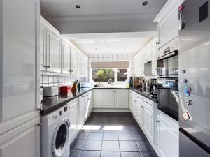 Kitchen- click for photo gallery